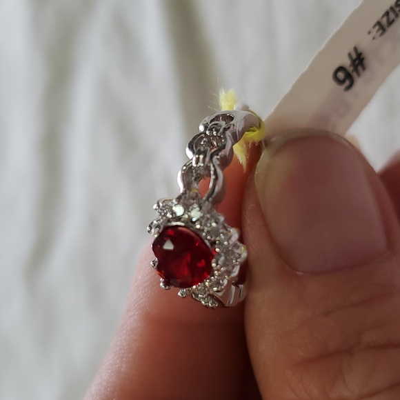 Sterling silver heart ring - Picture 5 of 5